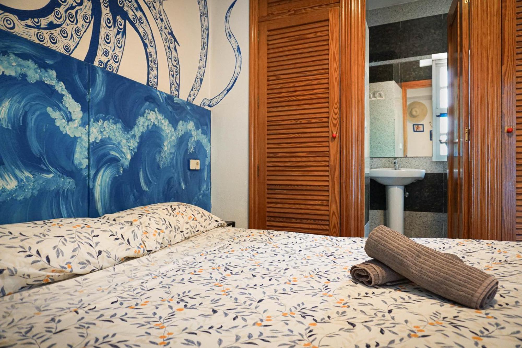 Double Room Private Bathroom